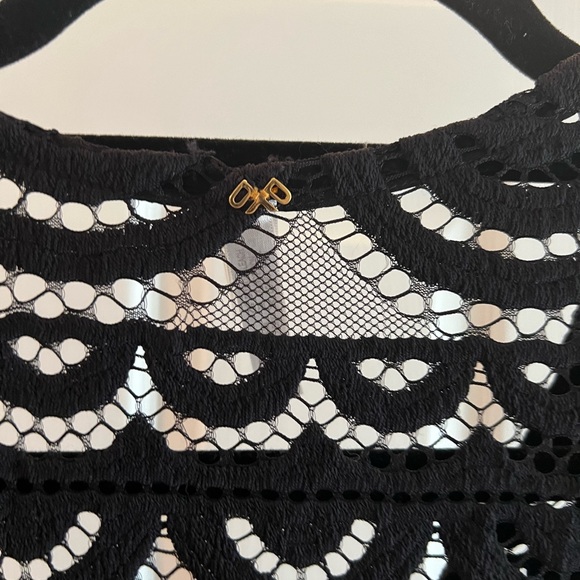 PilyQ coverup, black, long sleeve - Picture 8 of 9